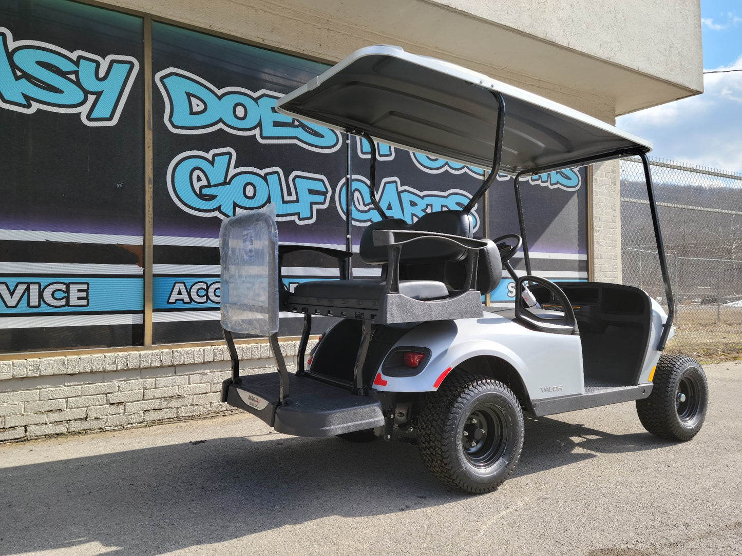 2022 EZGO Valor - EFI - Extended Roof *SOLD*