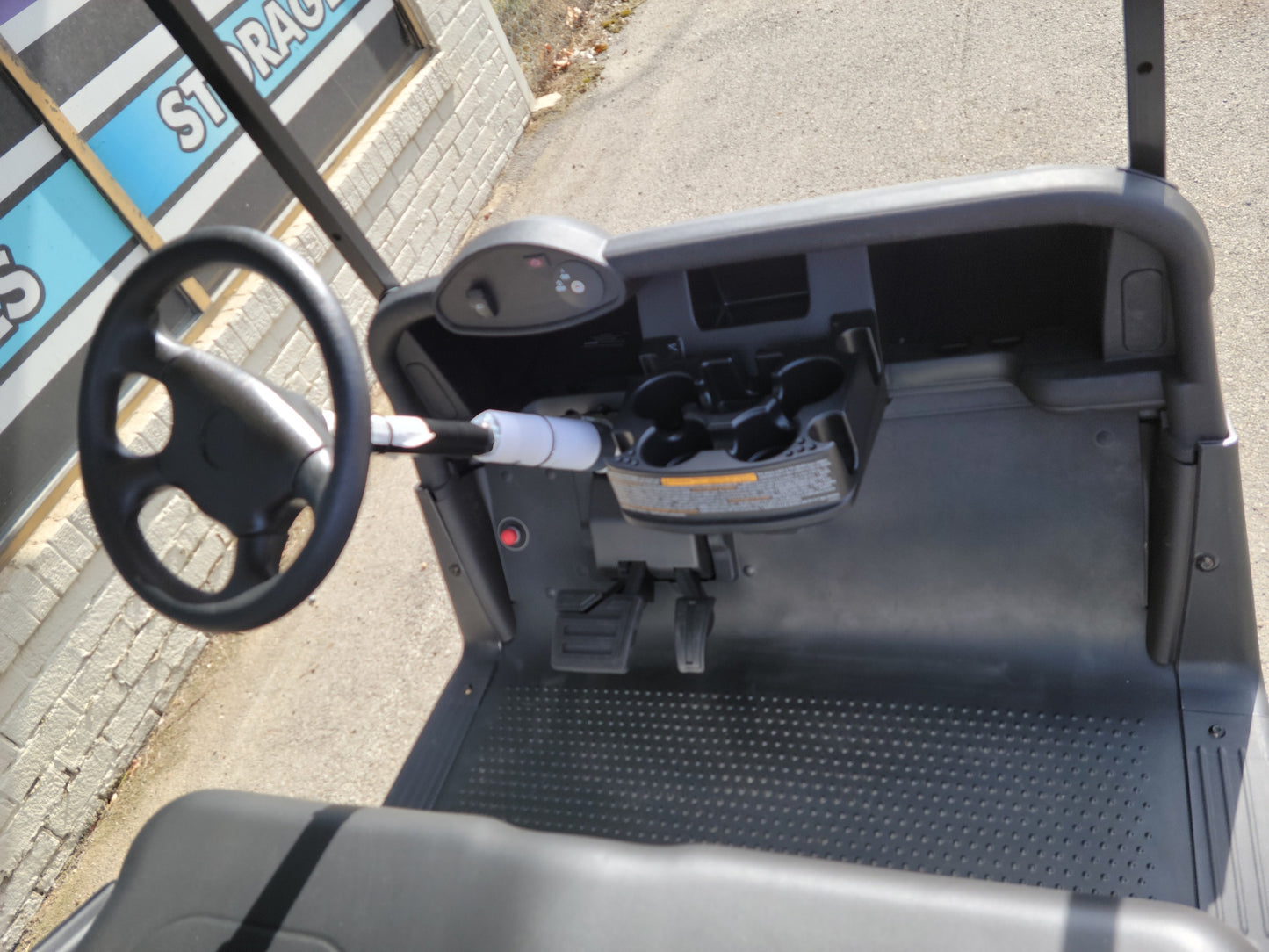 2023 EZGO Valor EFI Gas - Silver *SOLD*