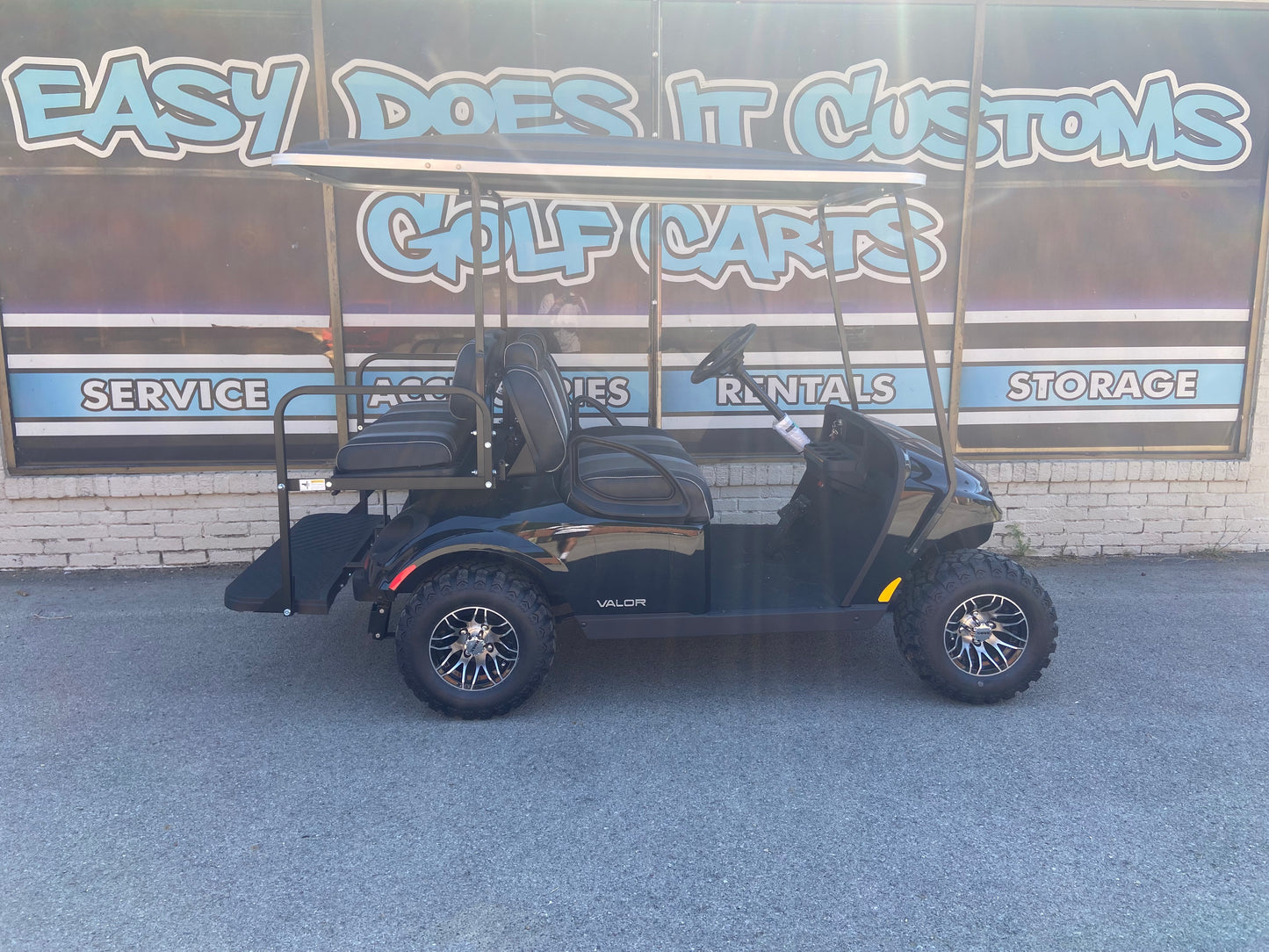 2022 EZGO 48v Valor - Black *SOLD*
